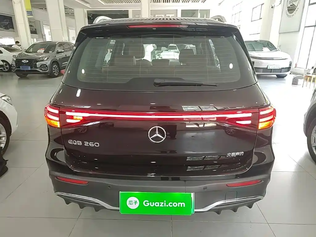 Mercedes-Benz EQB 2025 EQB 260