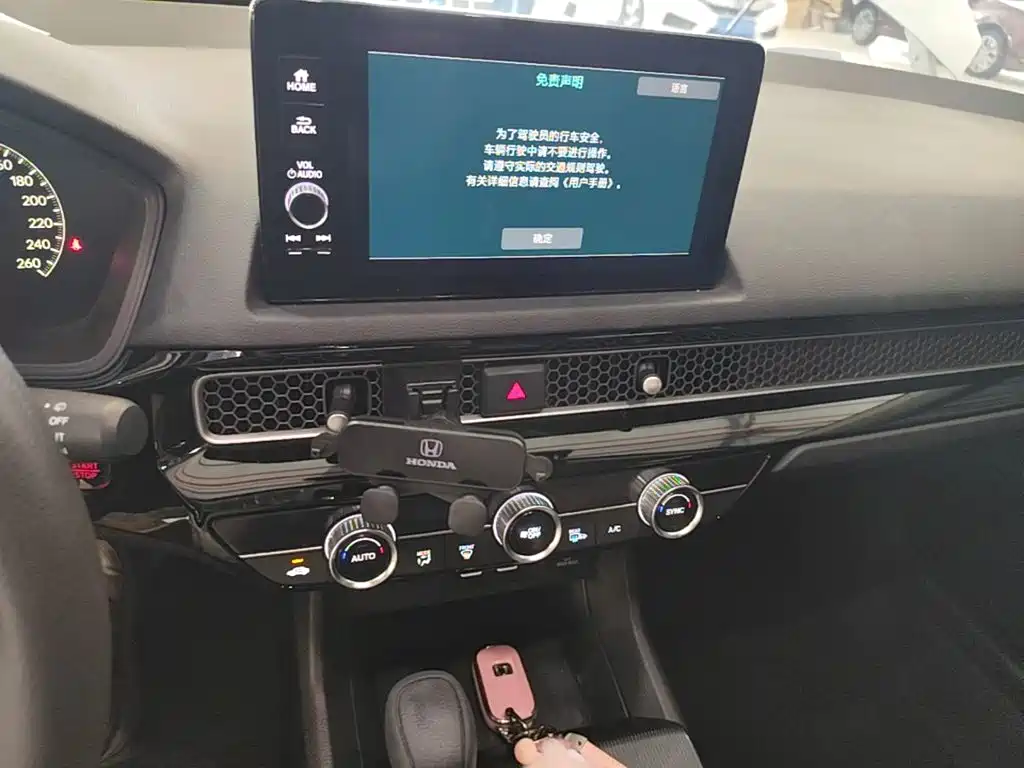 Honda Civic 2023 — фото 12