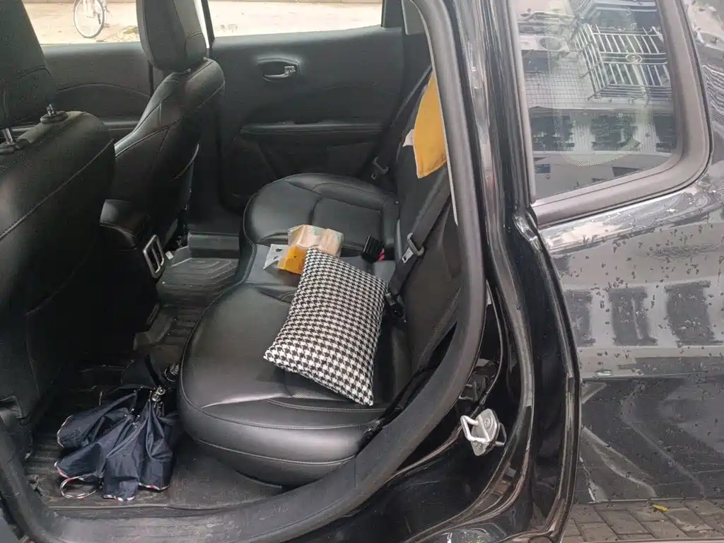 Jeep Compass — миниатюра 18