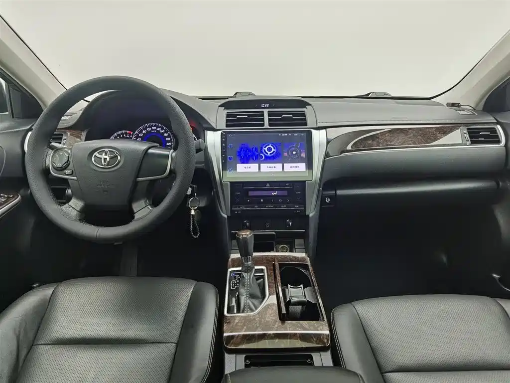 Toyota Camry 2016 2.0G Lead