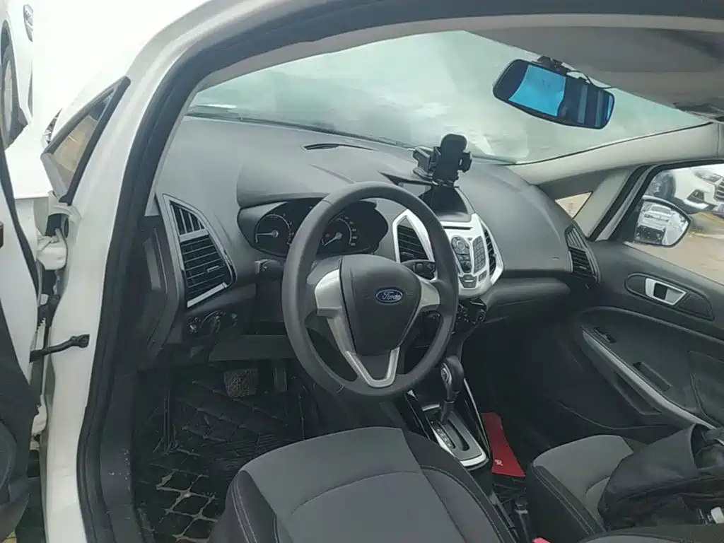 Ford Ecosport — миниатюра 10
