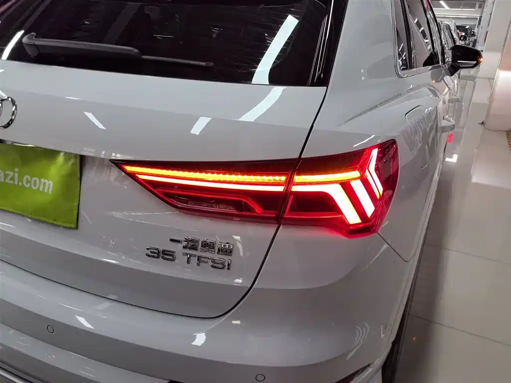 Audi Q3 2023 35 TFSI Fashion (1.5T)