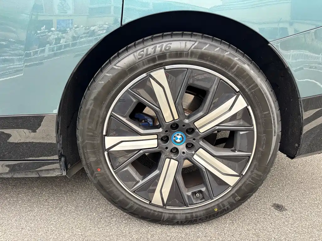 BMW iX 2022 xDrive40