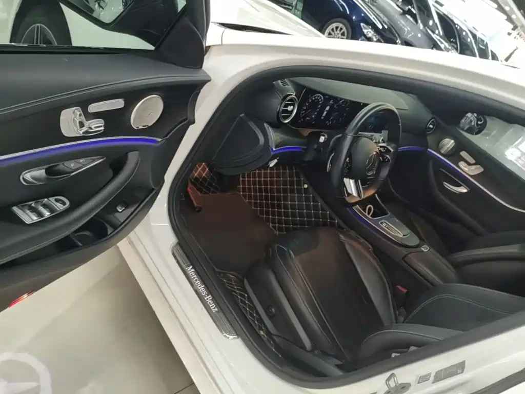Mercedes-Benz E-Class (Import) — миниатюра 16