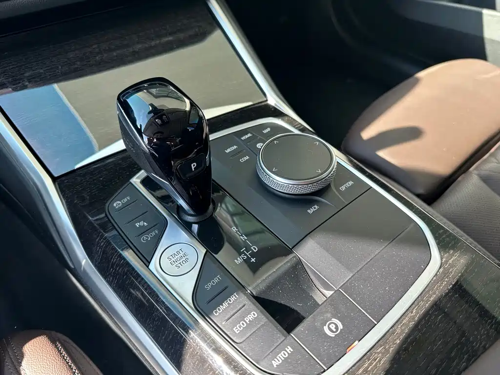BMW 3 Series — миниатюра 8