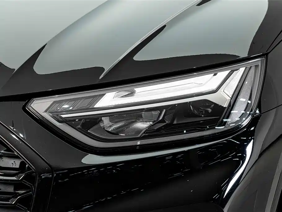 Audi Q5L Sportback — миниатюра 4