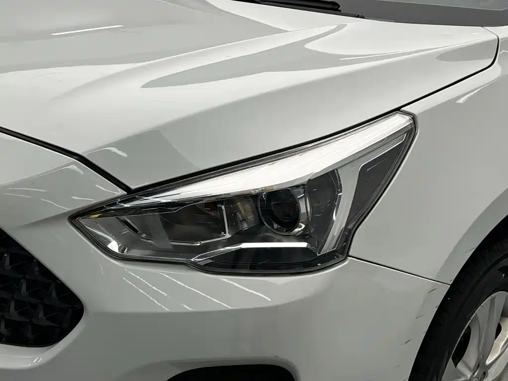 Haval M6 — миниатюра 9