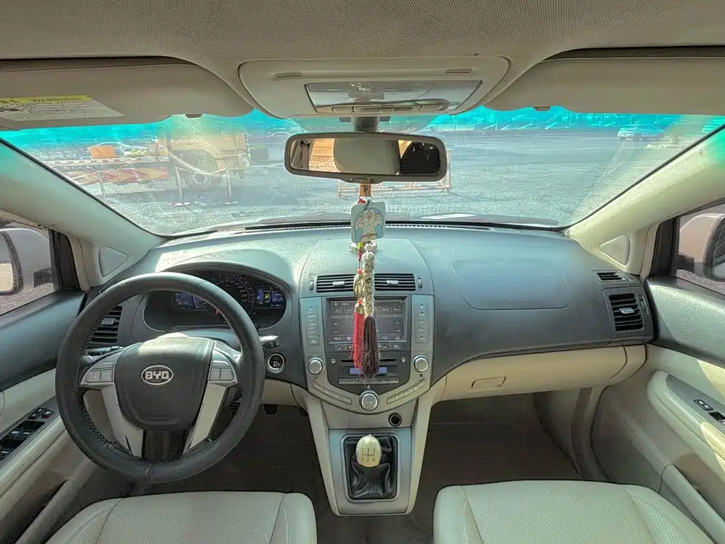 BYD S6 — миниатюра 5