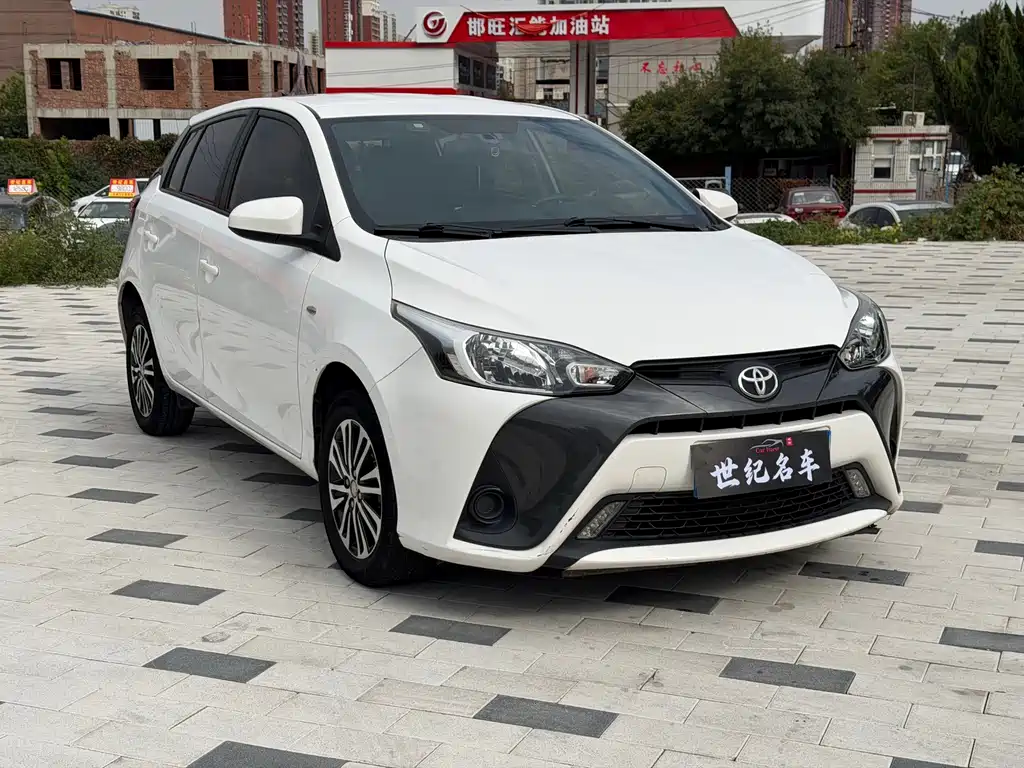 Toyota Yaris L — миниатюра 3