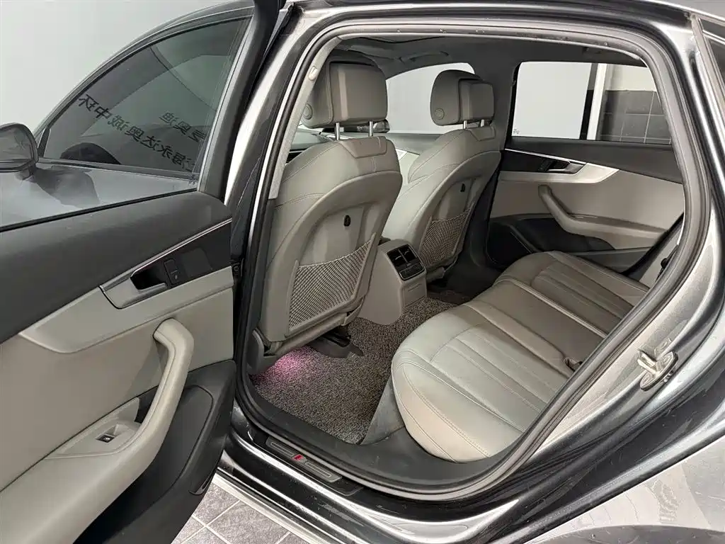 Audi A4L 2020 40 TFSI Luxury