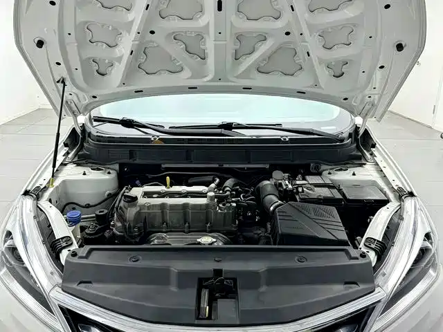 Changan Eado DT — миниатюра 17