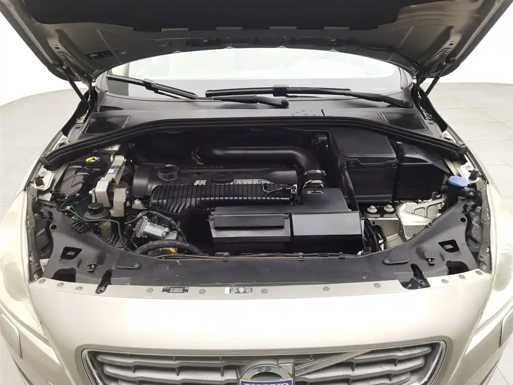 Volvo V60 2013 T5