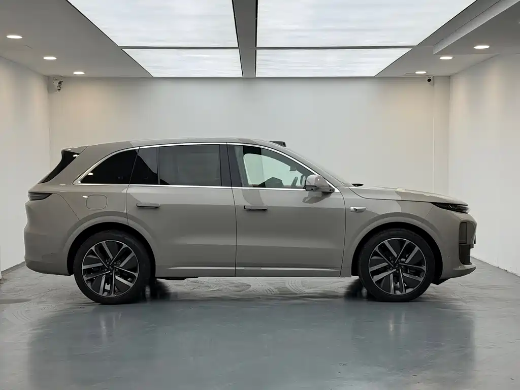 Li Auto IDEAL L6