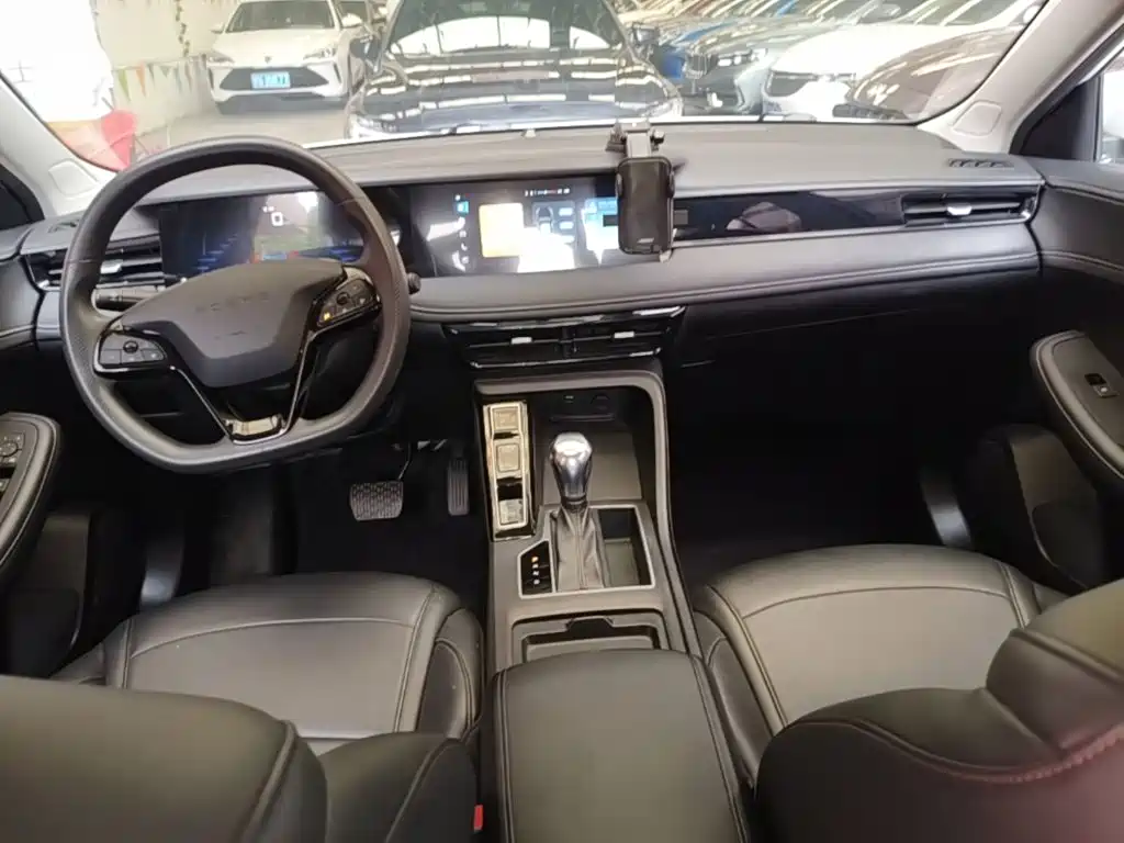 Roewe i5 — миниатюра 10