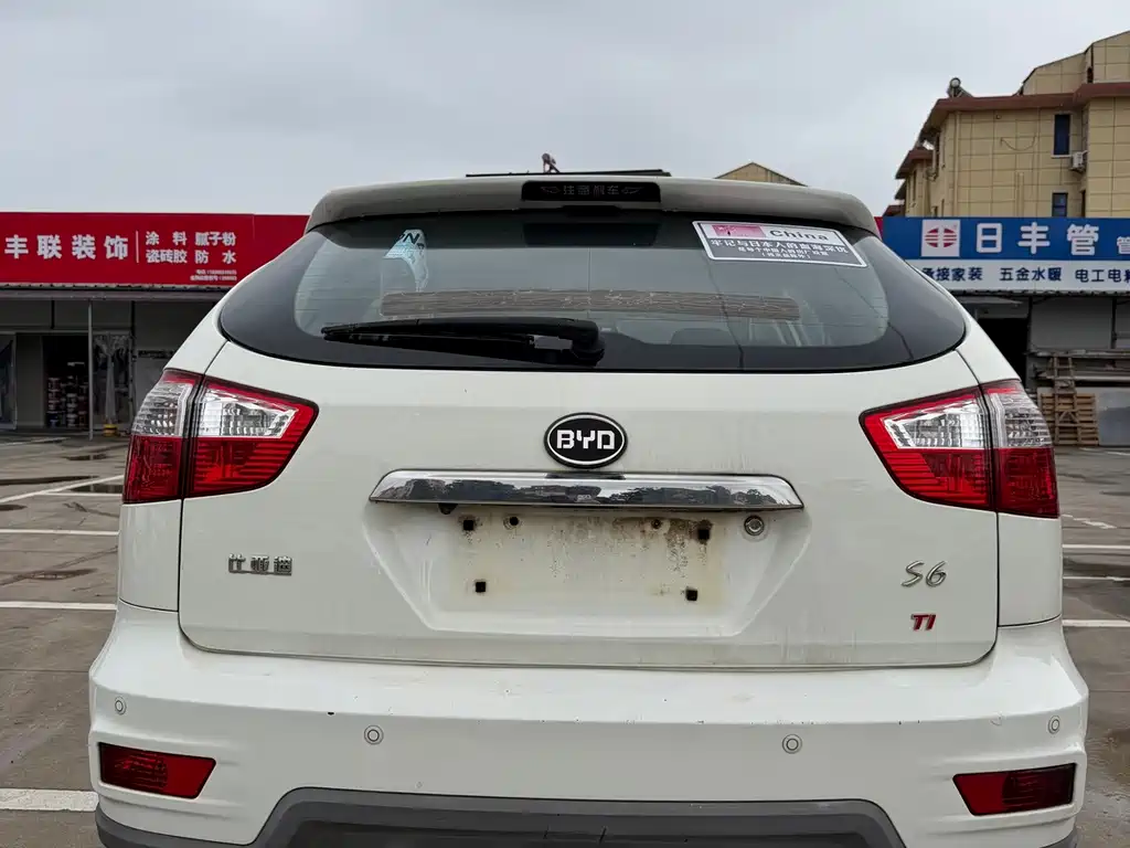 BYD S6 — миниатюра 6