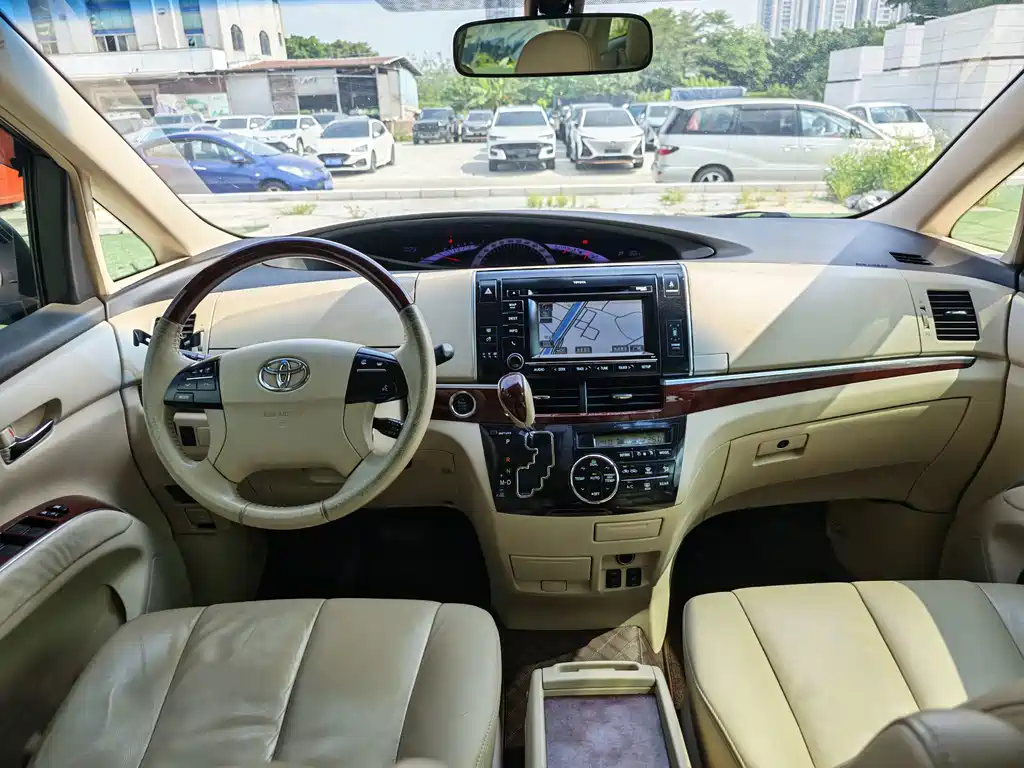 Toyota Previa — миниатюра 9