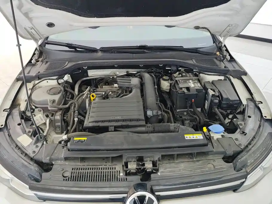 Volkswagen Golf — миниатюра 10