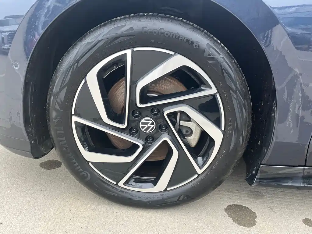 VOLKSWAGEN ID.7 VIZZION