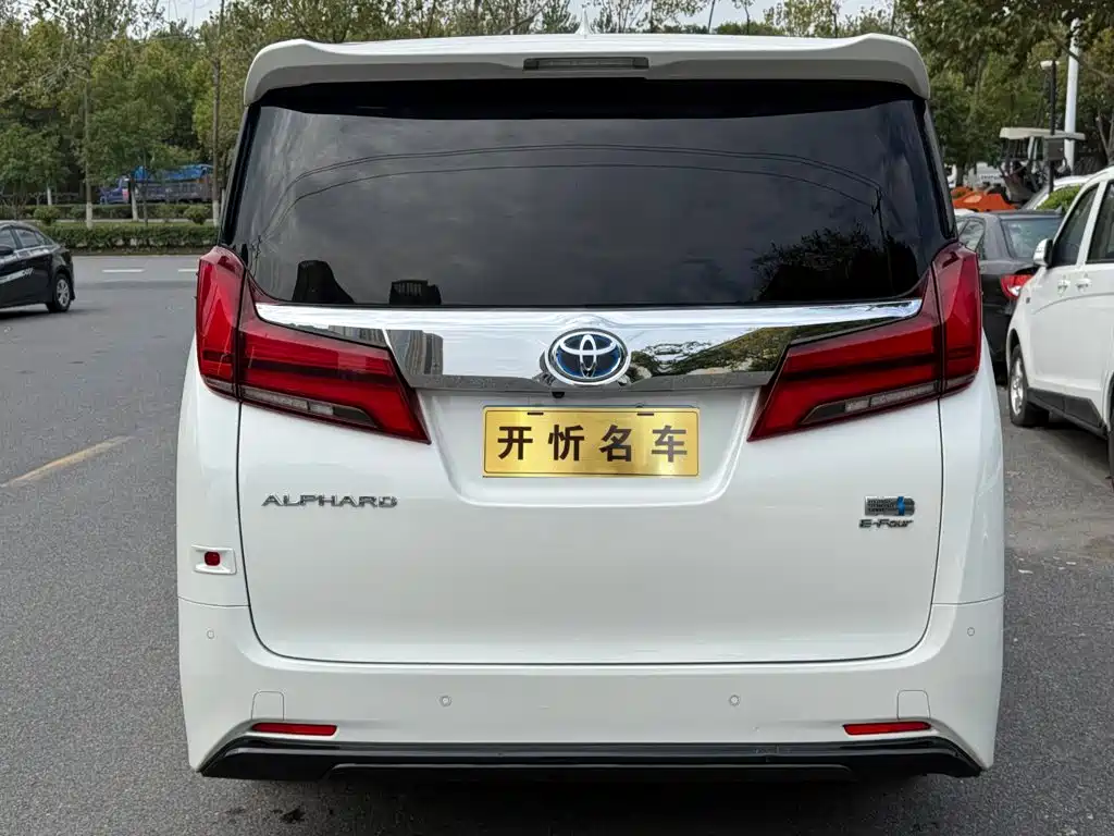 Toyota Alphard 2021 — фото 2