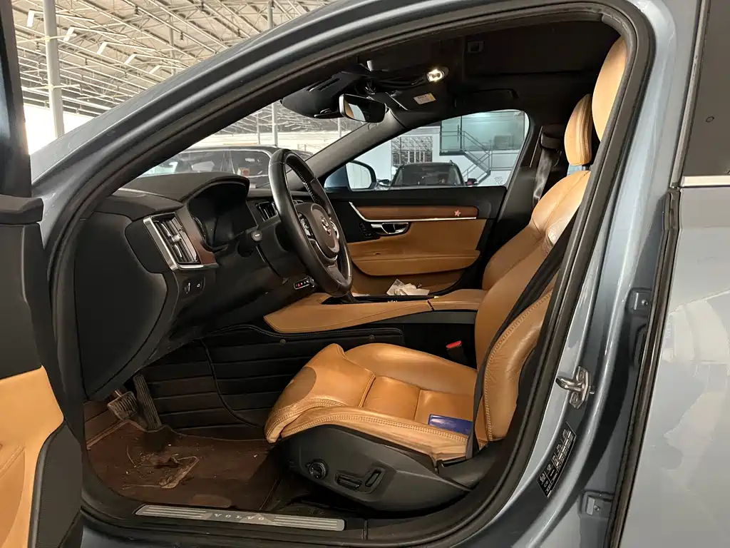 Volvo S90 2016 T6 AWD