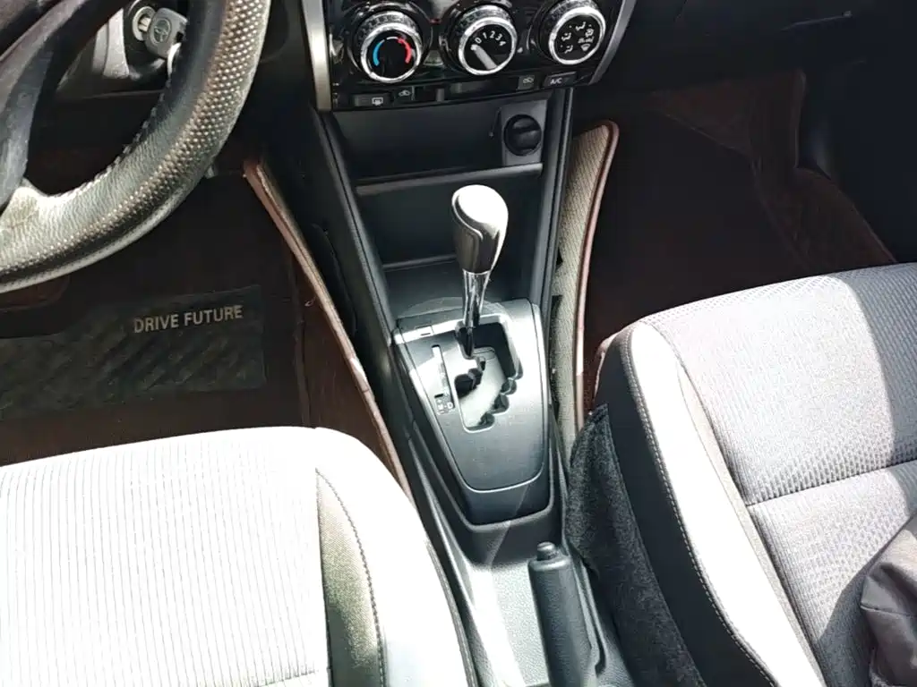Toyota Yaris L — миниатюра 14