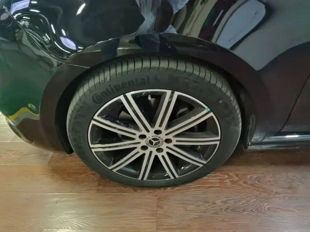 Mercedes-Benz V-Class — миниатюра 23