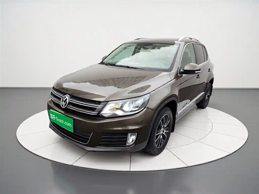 Volkswagen Tiguan 2015 1.8TSI AT Luxury