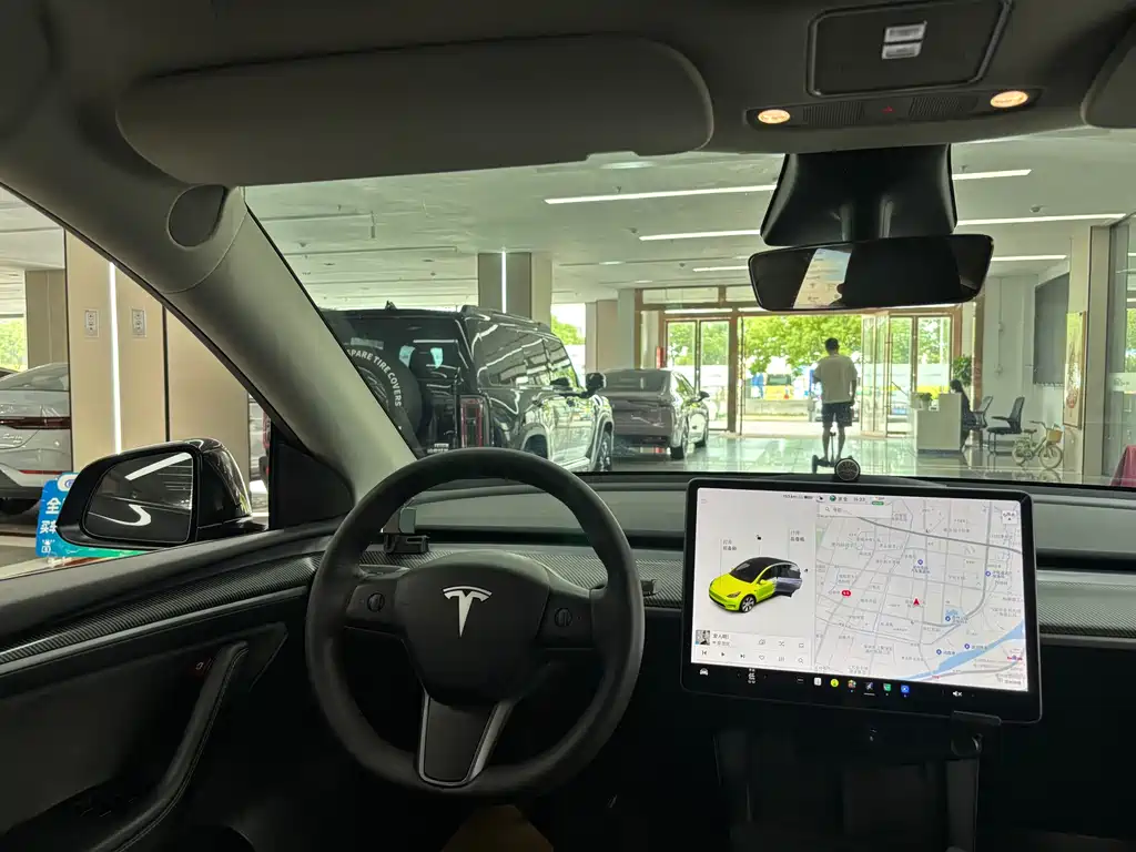 Tesla Model Y — фотографии объявления, Фото 13