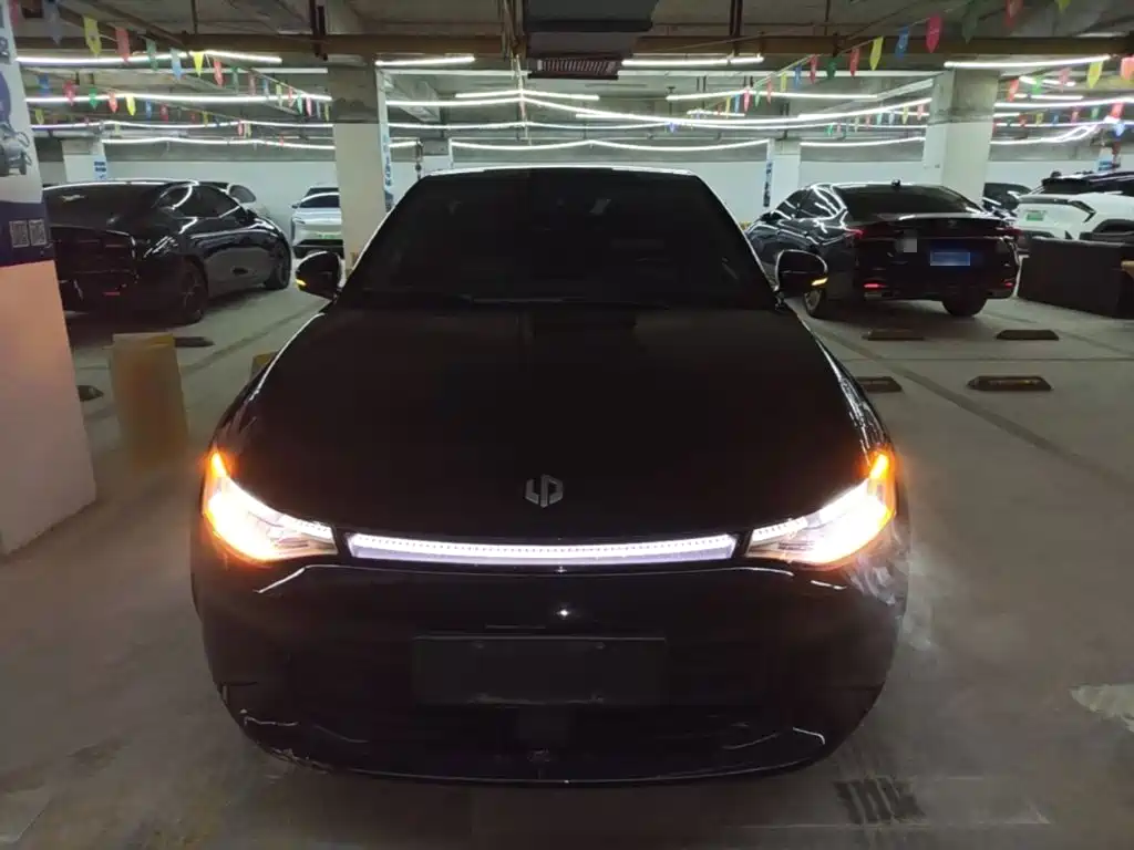 Leapmotor Leapmotor C01 — миниатюра 3
