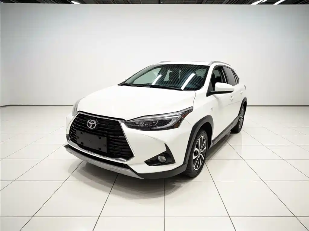 Toyota Yaris L 2022