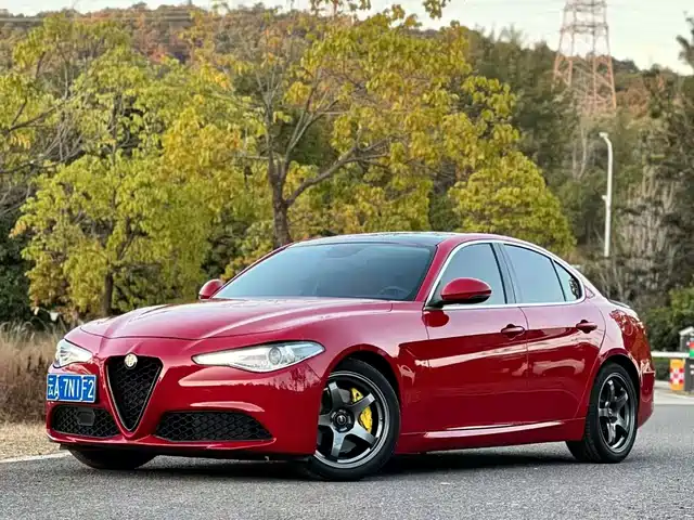 alfa-romeo giulia