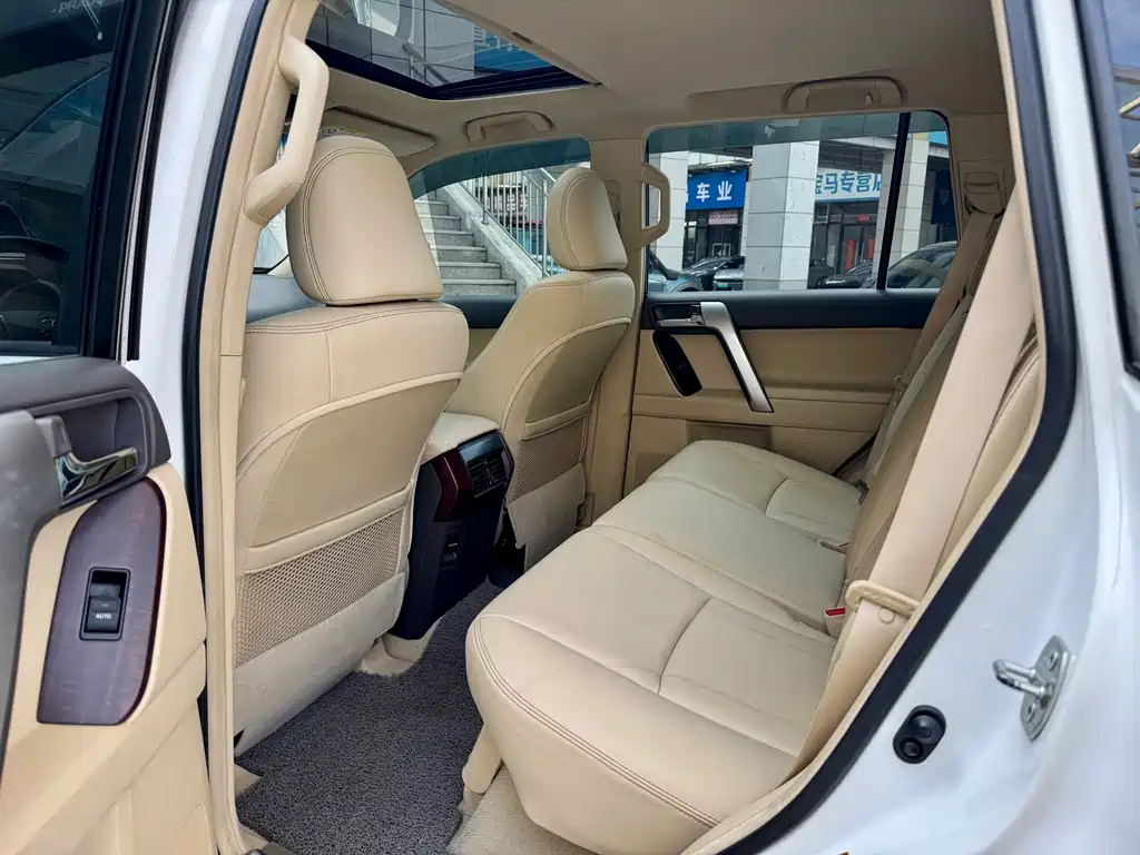 Toyota Land Cruiser Prado 2014 4.0L AT TX-L