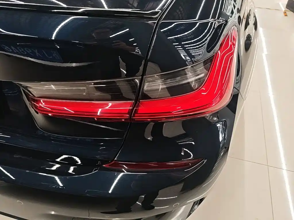 BMW 3 Series — миниатюра 8