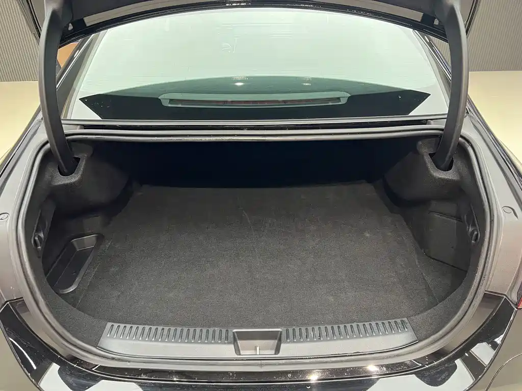 MERCEDES-BENZ E CLASS NEW ENERGY