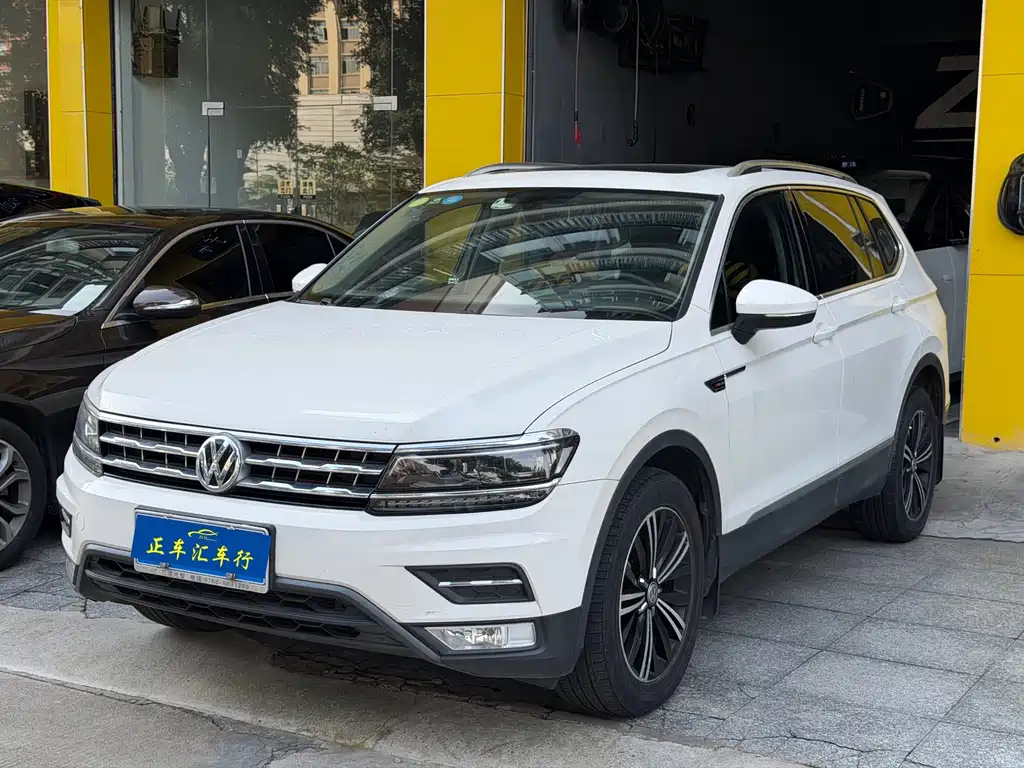 Купить Volkswagen Tiguan L