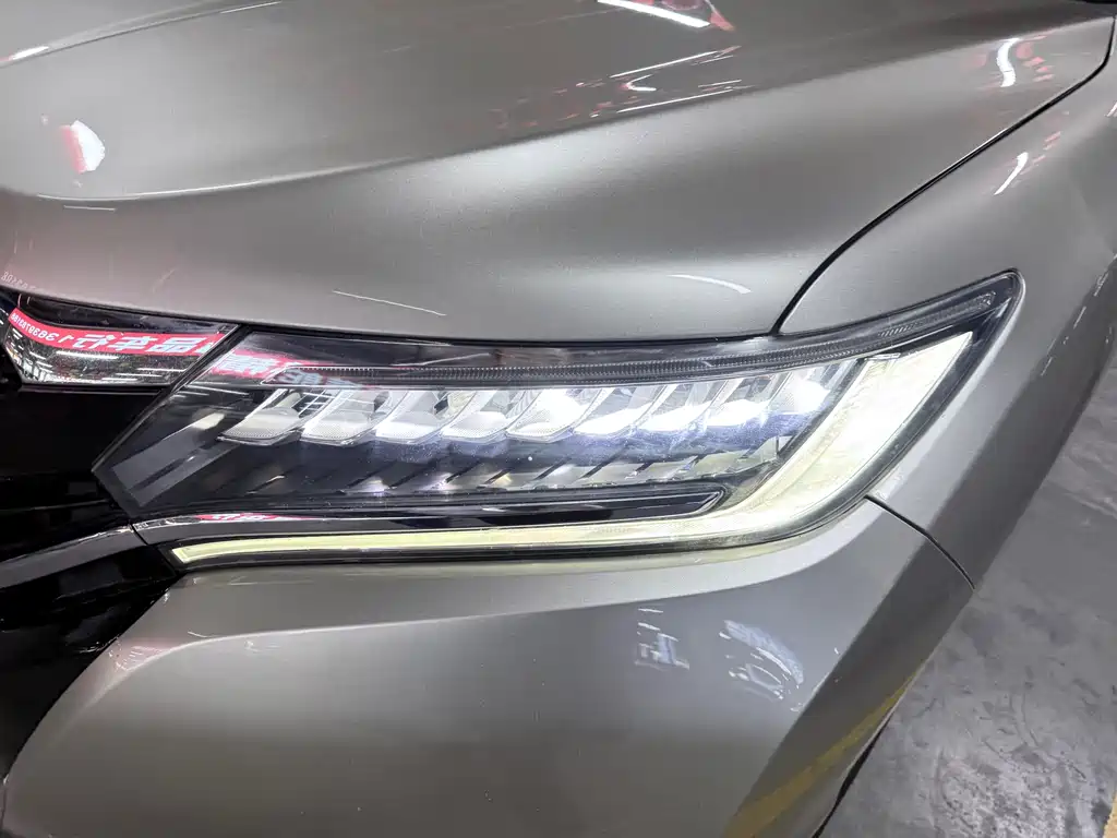 Honda UR-V — миниатюра 4