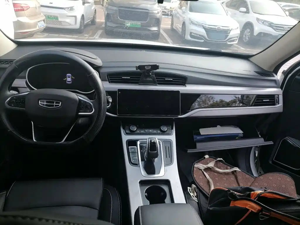 Geely Boyue — миниатюра 10