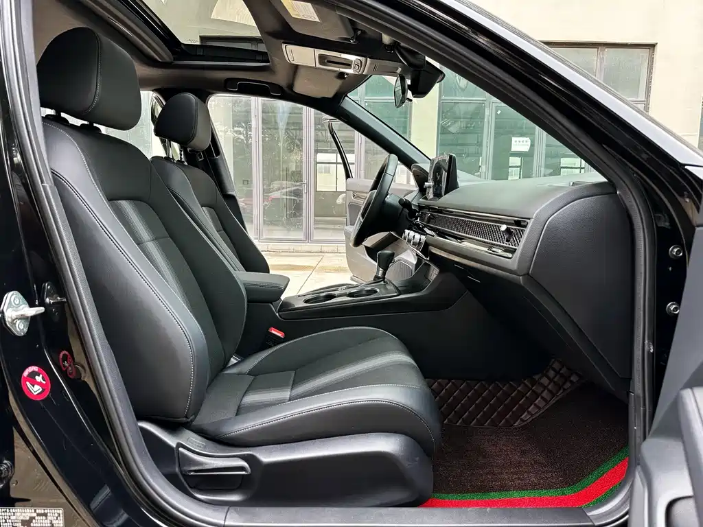 Honda Civic — миниатюра 4