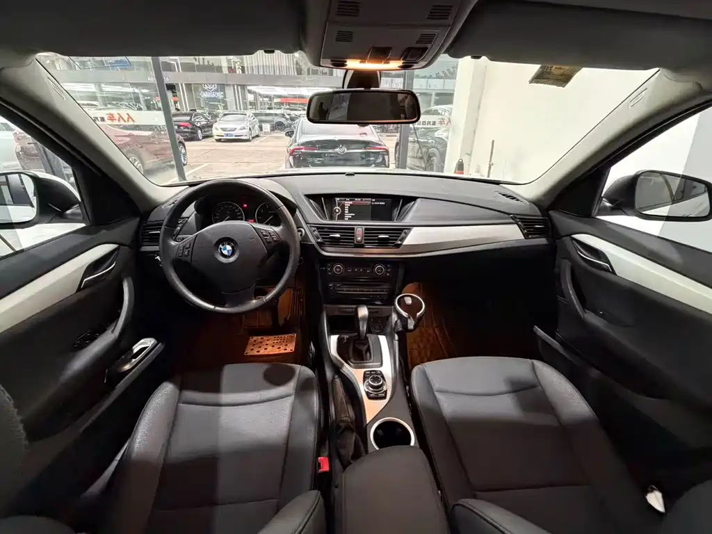 BMW X1 — миниатюра 13