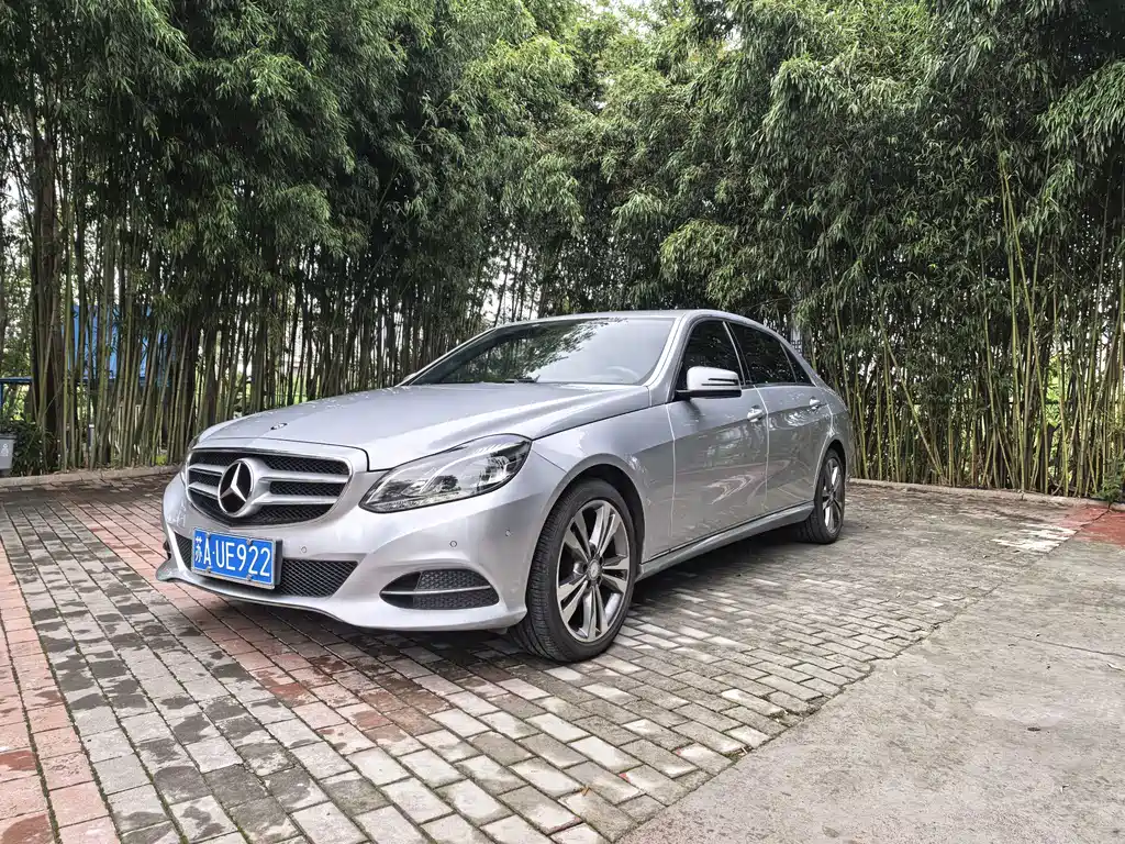 Mercedes-Benz E-Class — миниатюра 9