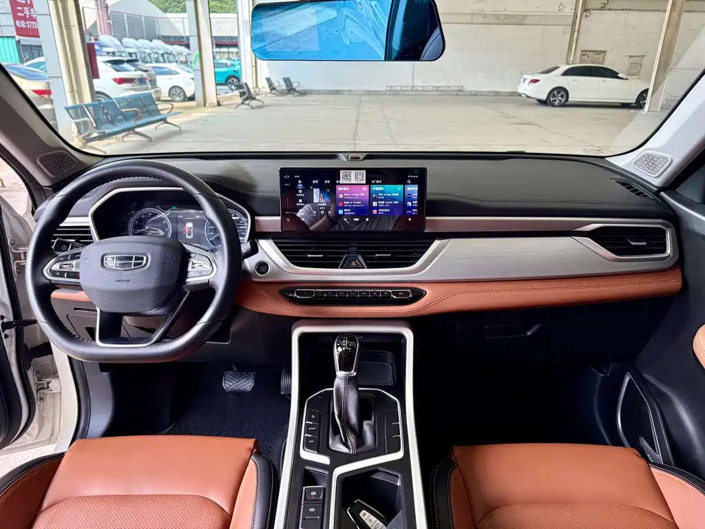 Geely Vision X6 — миниатюра 9