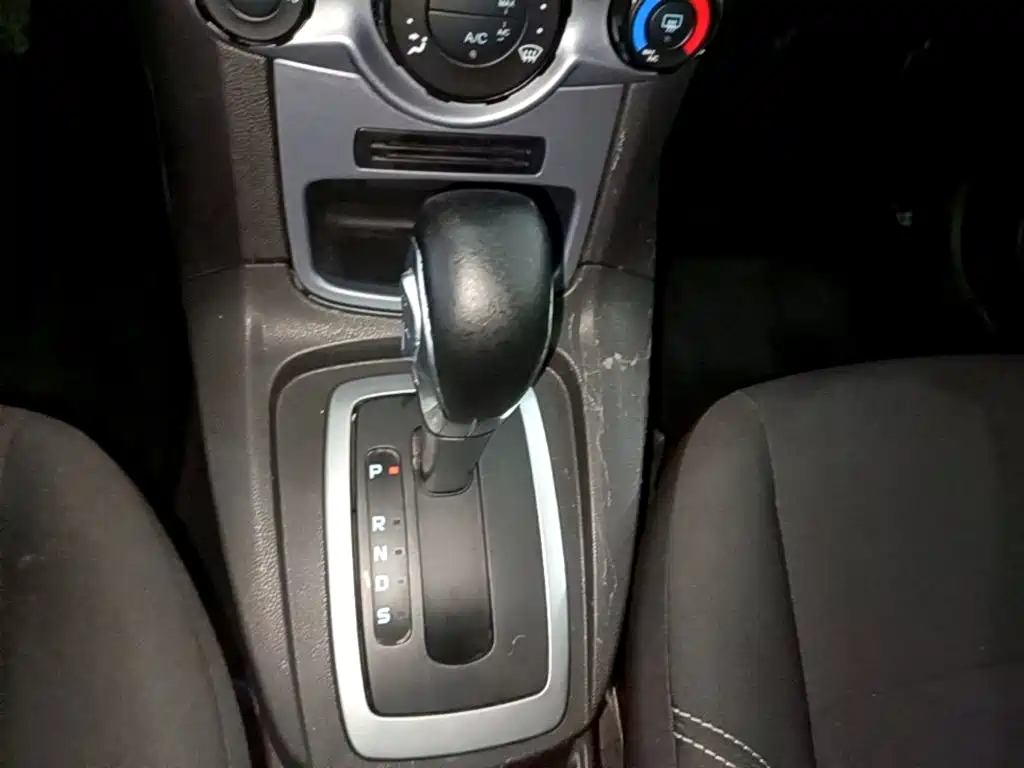 Ford Fiesta — миниатюра 14