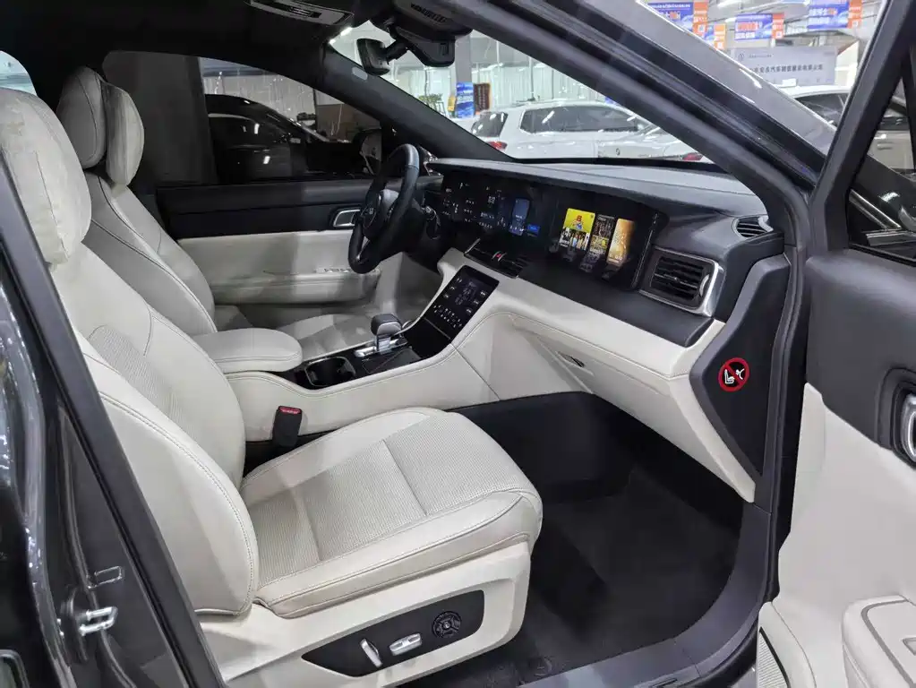 Li Auto ONE 2021 6 мест