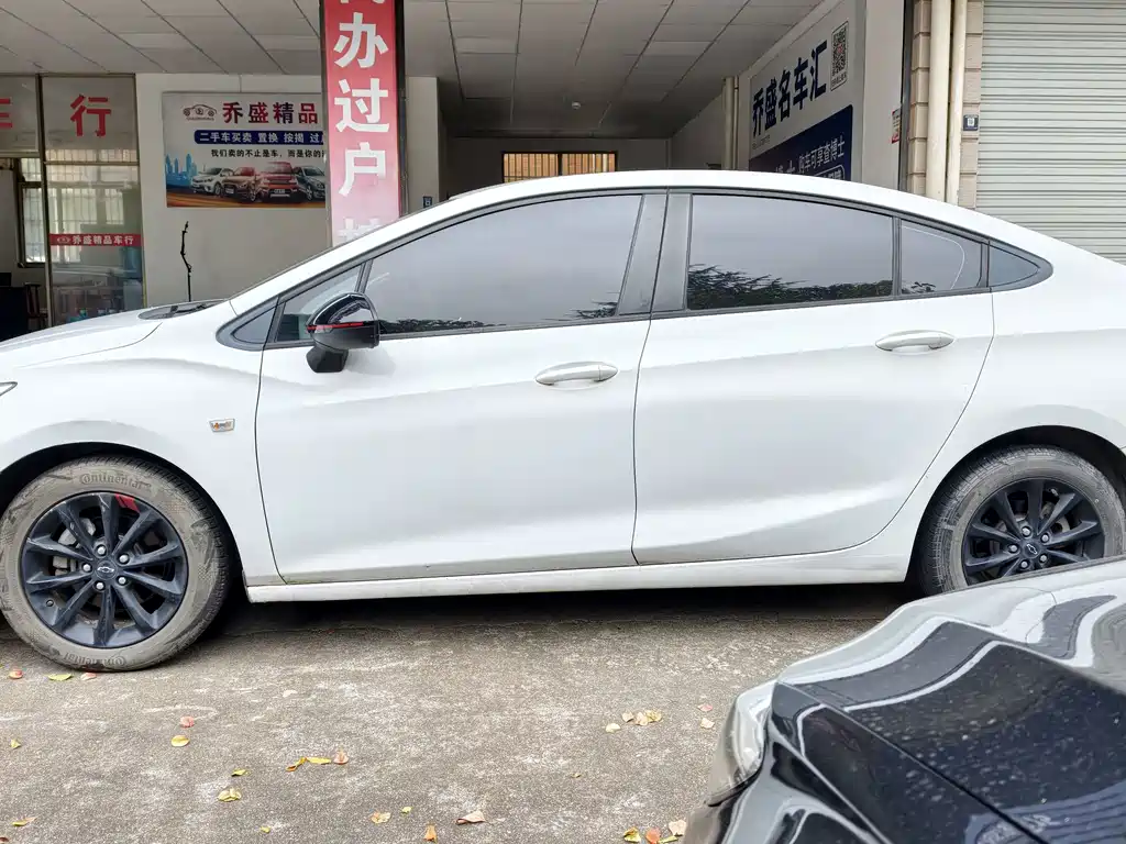 Chevrolet Cruze — миниатюра 2