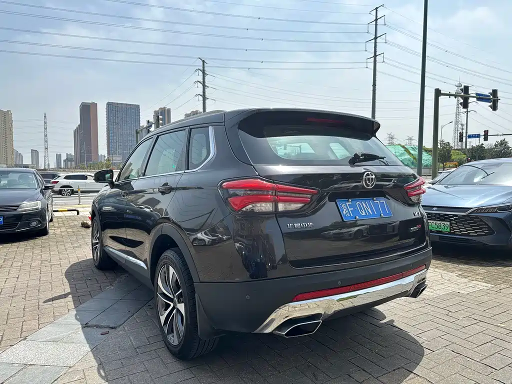 Zhonghua V7 — миниатюра 5