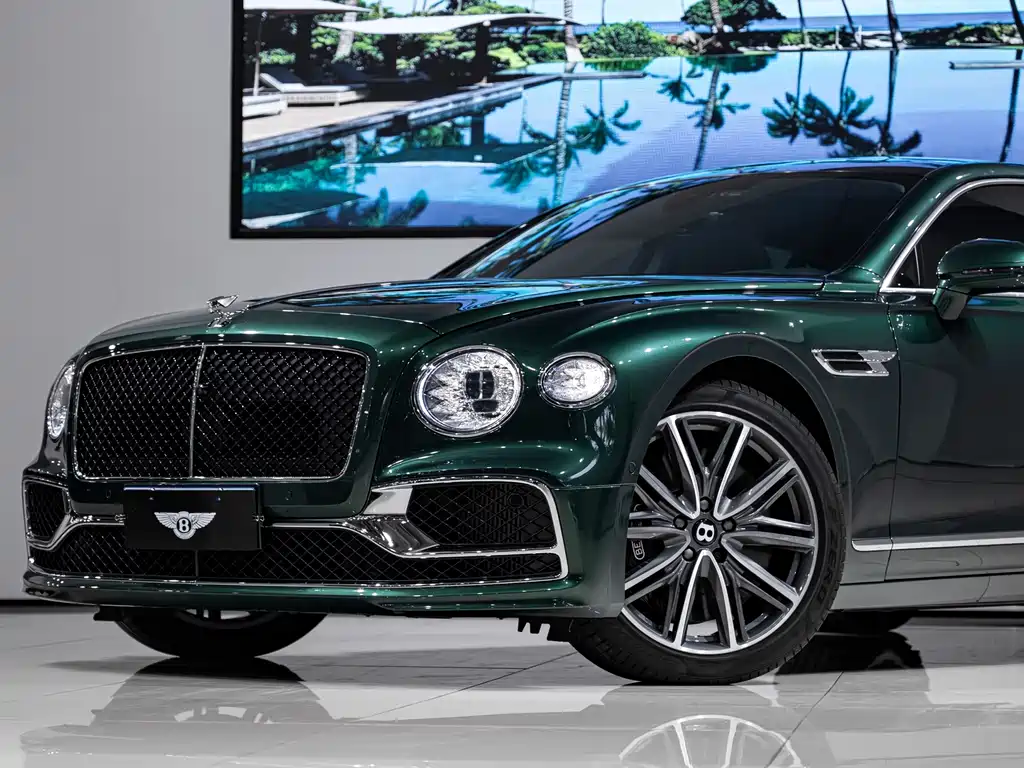Bentley Flying Spur — миниатюра 5