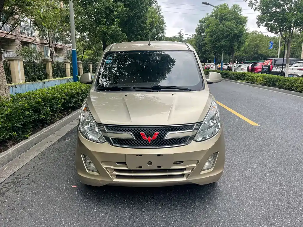 Wuling Rongguang V — миниатюра 2