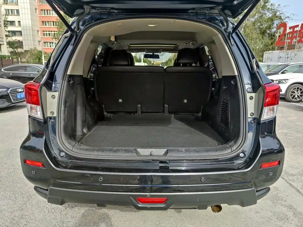 Nissan Terra — миниатюра 17