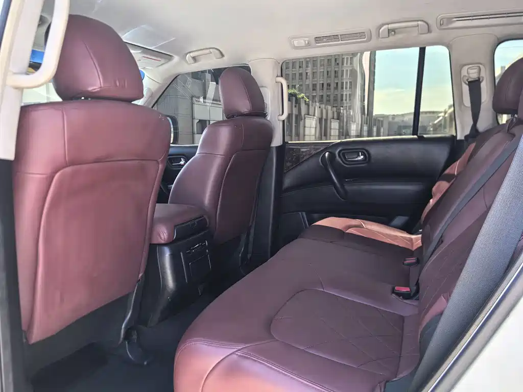 Nissan Patrol — миниатюра 45