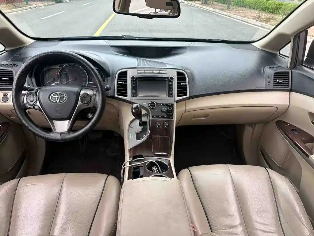 Toyota Venza (Import) — миниатюра 9